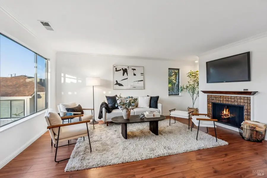 65 Scottsdale Way, Novato, CA 94947 - Image #2