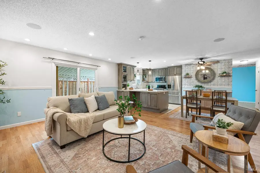 518 Courtyard Circle, Santa Rosa, CA 95407 - Image #2