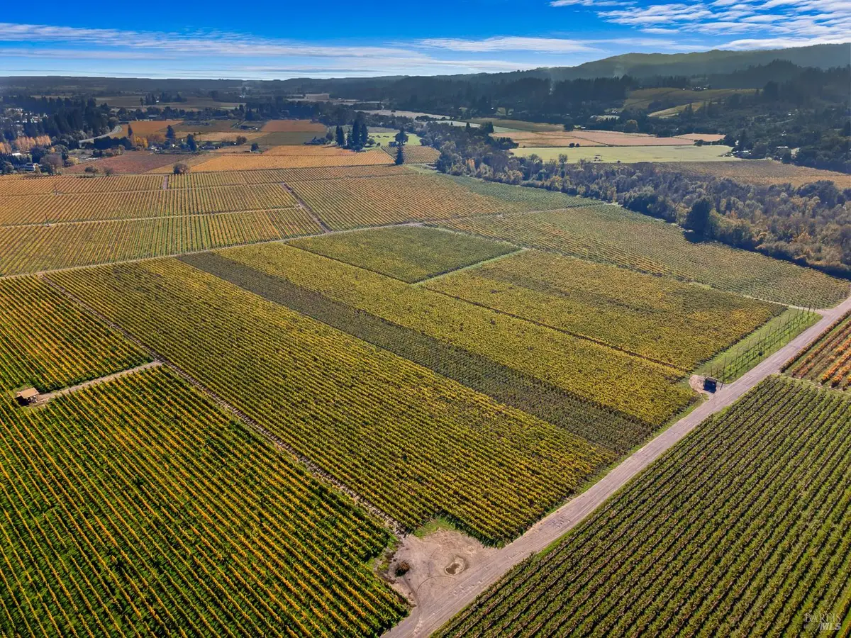 636 Dry Creek Road, Healdsburg, CA 95448 - Image #1