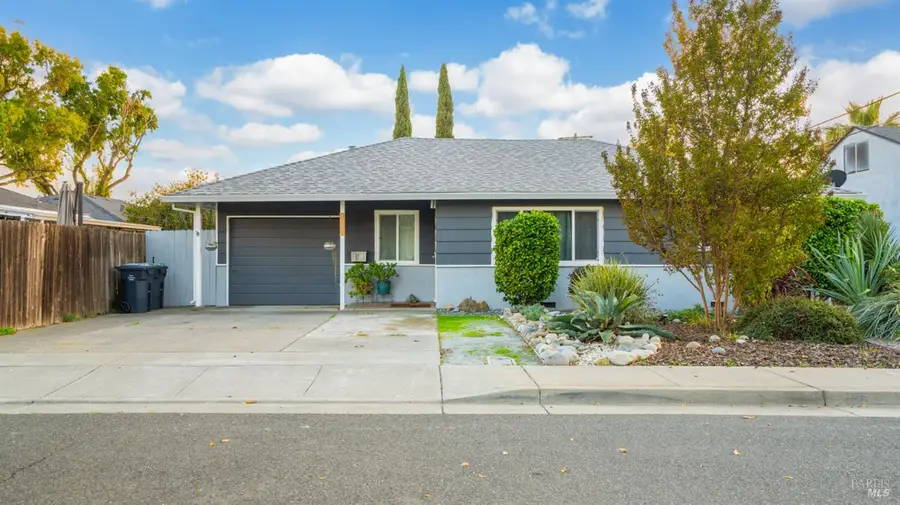 1047 E Tennessee Court, Fairfield, CA 94533 - Image #2