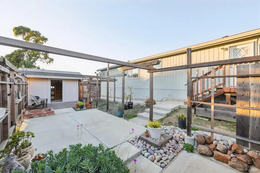 2704 Ridge Road, San Pablo, CA 94806 - Image #2