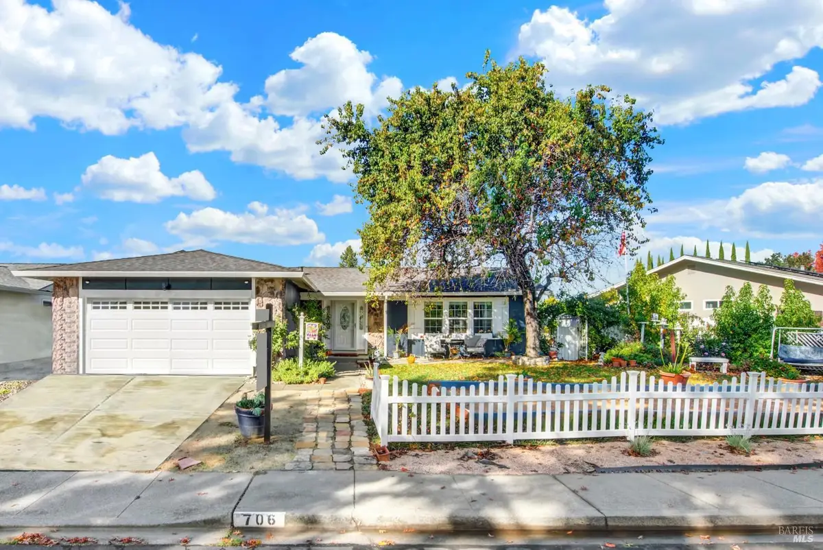 706 Blue Ridge Lane, Vacaville, CA 95688 - Image #1