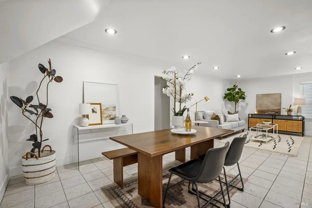 370 Clara Street, Oakland, CA 94603 - Image #1