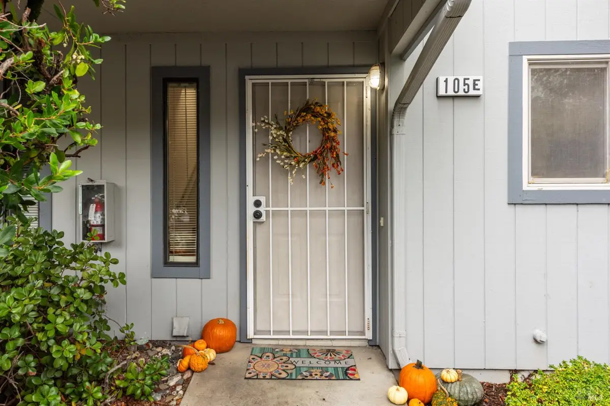 105 Elbridge Avenue #E, Cloverdale, CA 95425 - Image #1
