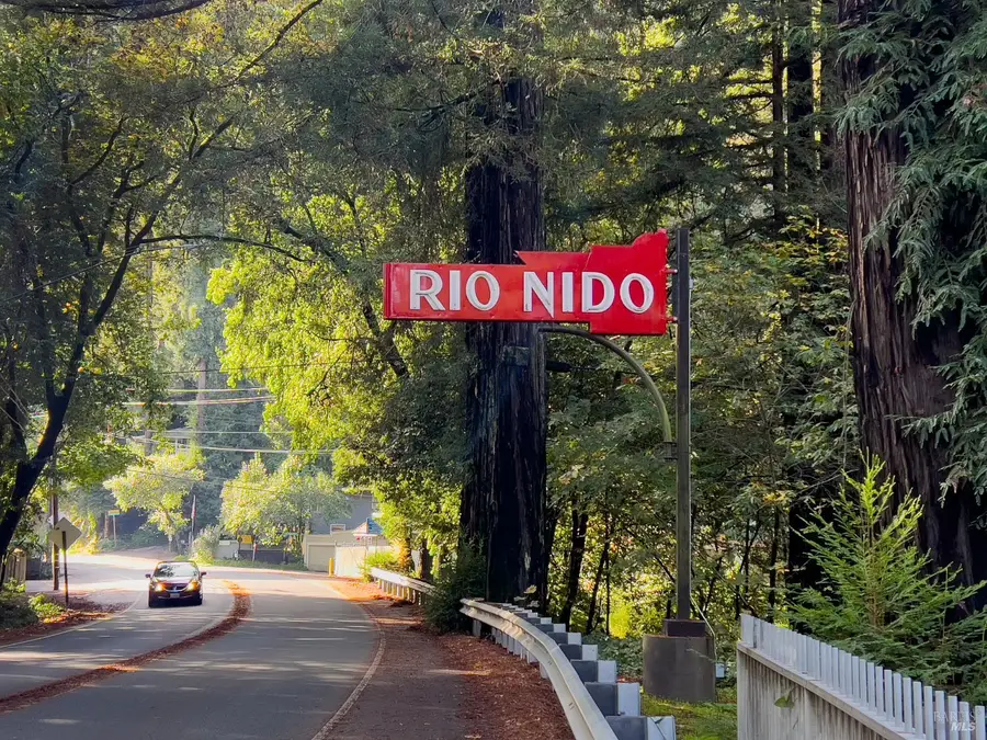 14707 Willow Road, Guerneville, CA 95471 - Image #3