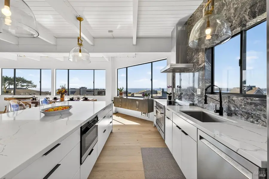 21002 Heron Drive, Bodega Bay, CA 94923 - Image #2