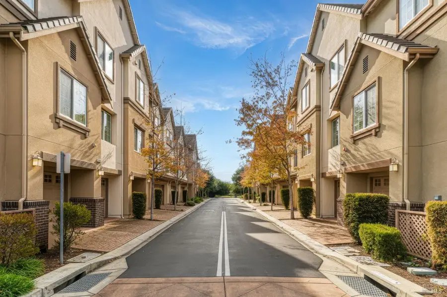 1051 Sapphire Terrace, Union City, CA 94587 - Image #2