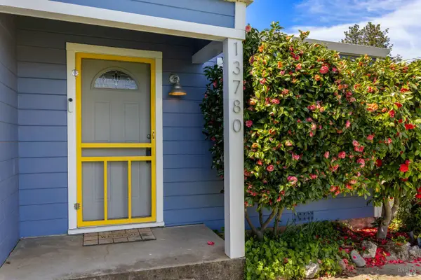 13780 Mountain House Road, Hopland, CA 95449