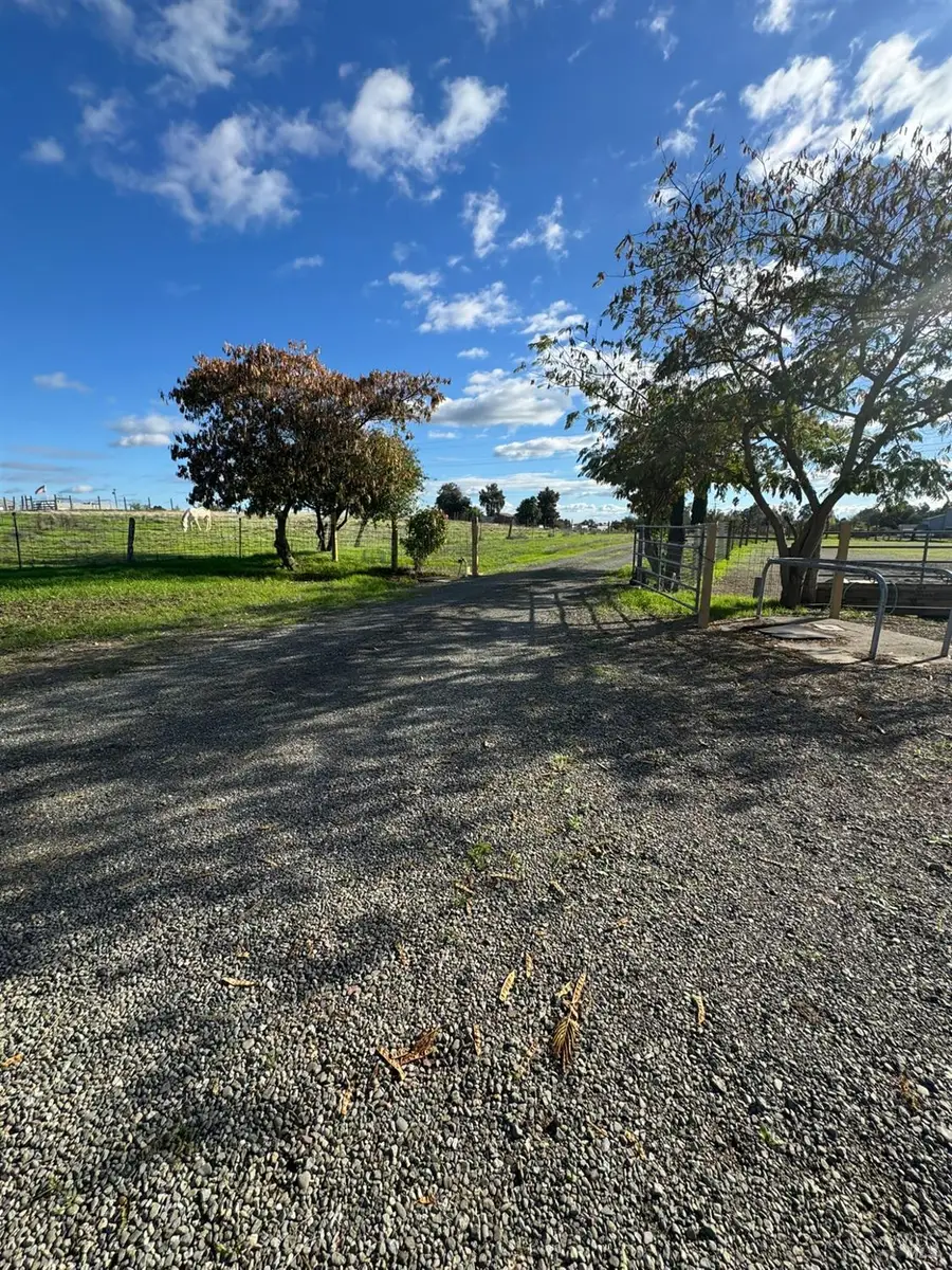 4595 Beck Lane, Vacaville, CA 95688 - Image #2