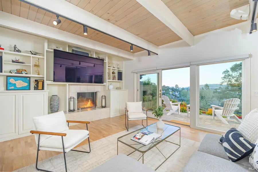 215 Bretano Way, Greenbrae, CA 94904 - Image #3