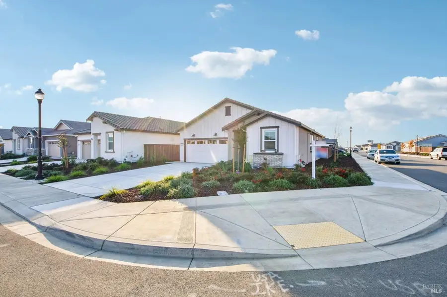 300 White Owl Street, Dixon, CA 95620 - Image #2