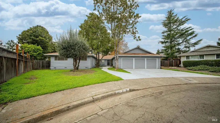 7 Portola Court, Santa Rosa, CA 95409 - Image #2