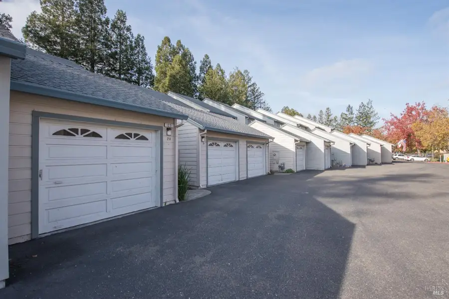 1221 Eardley Avenue, Santa Rosa, CA 95401 - Image #2