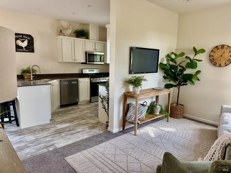 890 Rockwell Road, Cloverdale, CA 95425 - Image #3