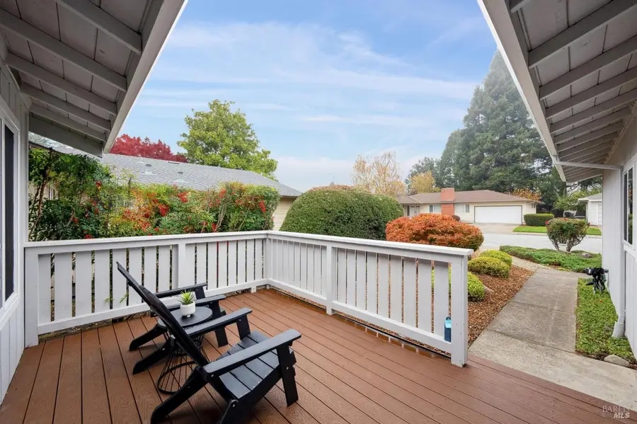 6550 Meadowridge Drive, Santa Rosa, CA 95409 - Image #2