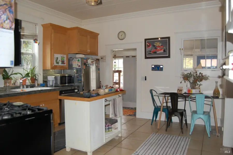 39 Latham Street, San Rafael, CA 94901 - Image #2