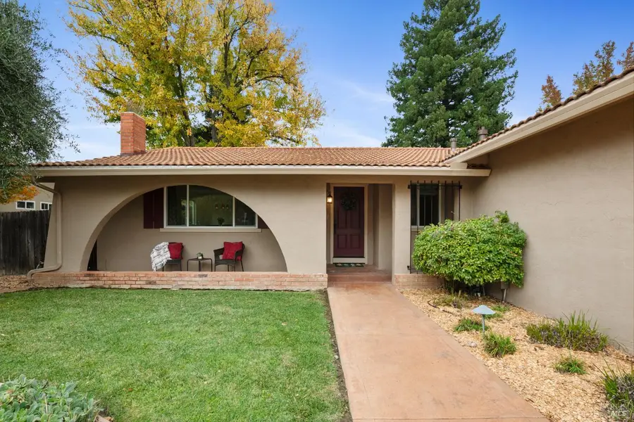 654 Corte Seville, Vacaville, CA 95688 - Image #2