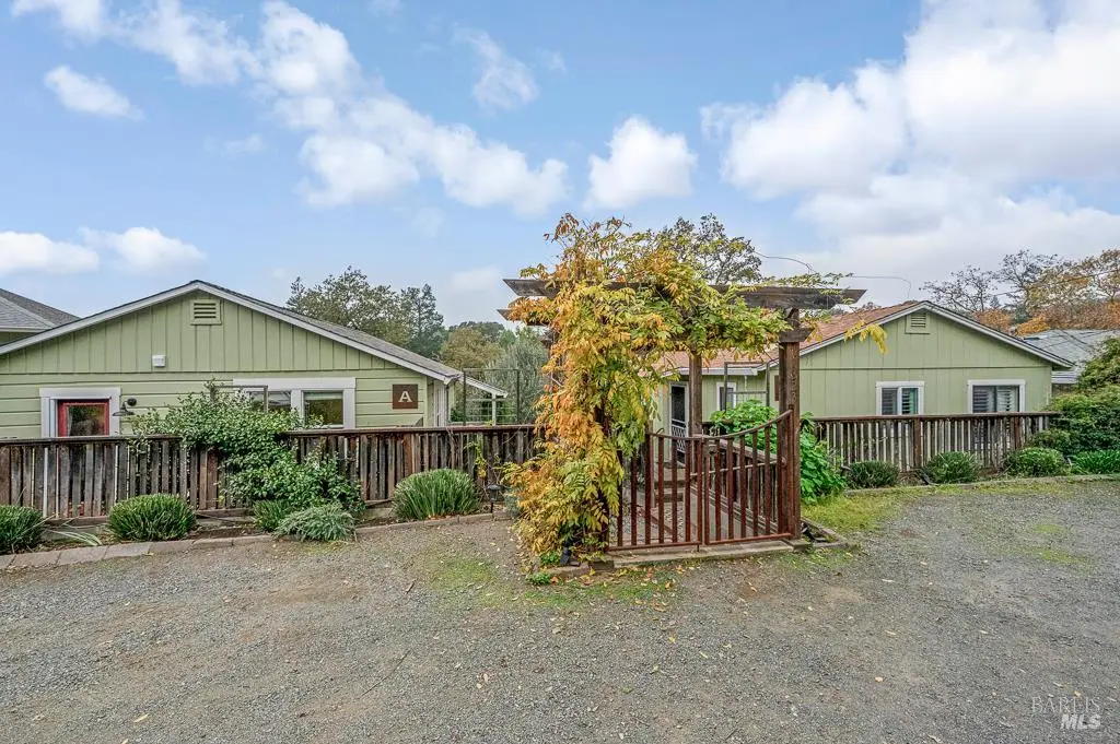 17323 Hillside Avenue, Sonoma, CA 95476 - Image #1