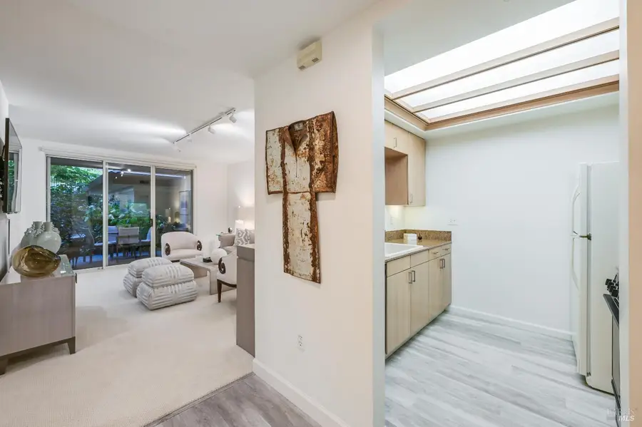 200 Deer Valley Road #1M, San Rafael, CA 94903 - Image #3