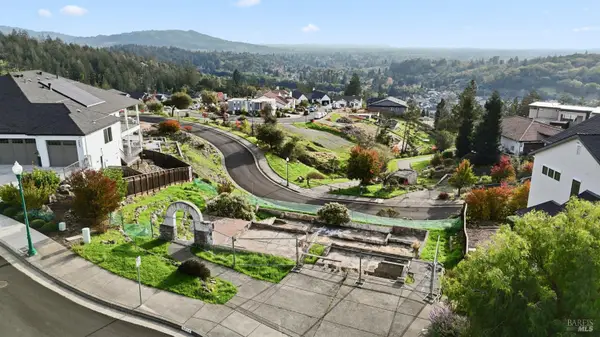 3658 Bellagio Court, Santa Rosa, CA 95404