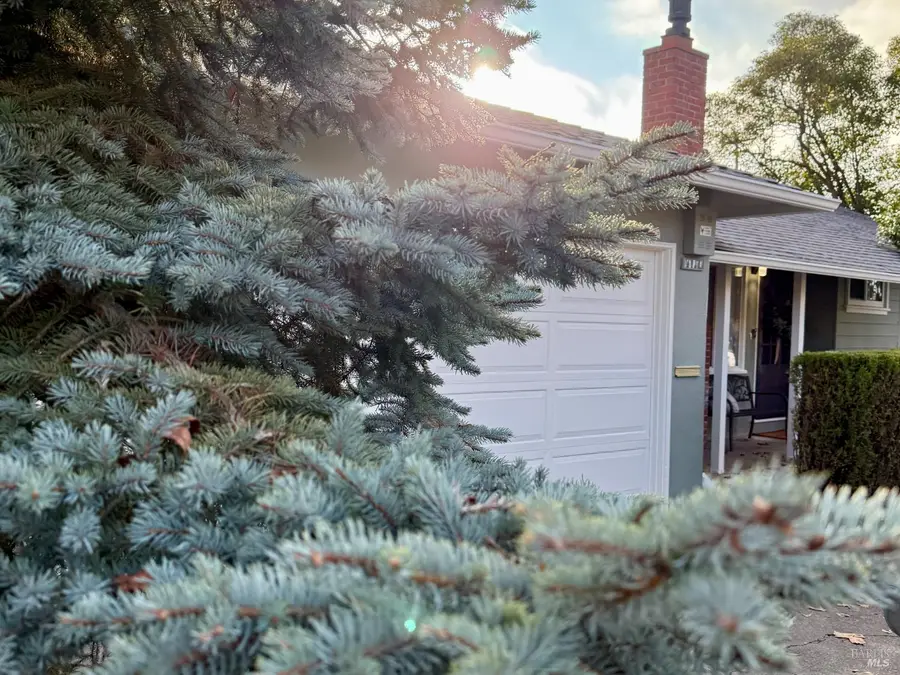 111 Harris Way, Vallejo, CA 94591 - Image #3