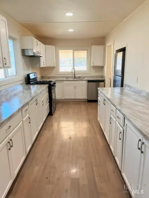 919 Naify Lane, Santa Rosa, CA 95407 - Image #2