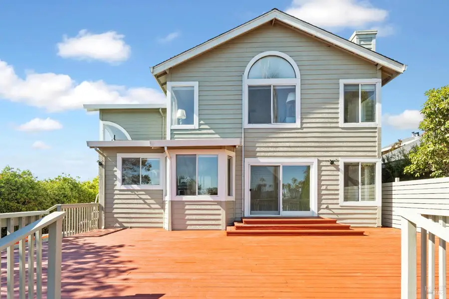 8 Caribe Isle, Novato, CA 94062 - Image #2