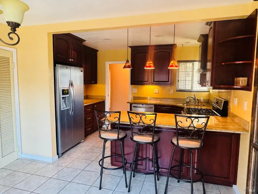 1713 Alhambra Court, Petaluma, CA 94954 - #3