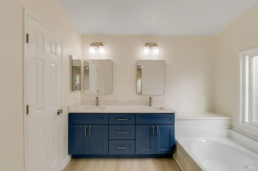 2555 Flosden Road #8, American Canyon, CA 94503 - Image #3