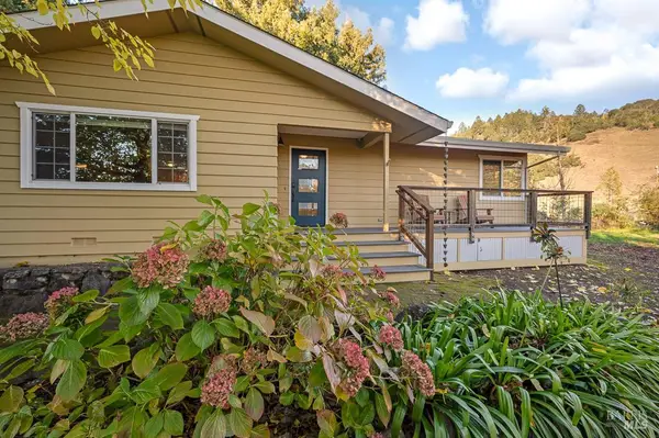 3660 Holly Oak Way, Santa Rosa, CA 95404