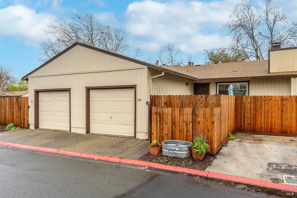 724 Agnew Place, Santa Rosa, CA 95401 - #1