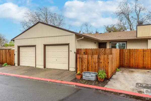 724 Agnew Place, Santa Rosa, CA 95401