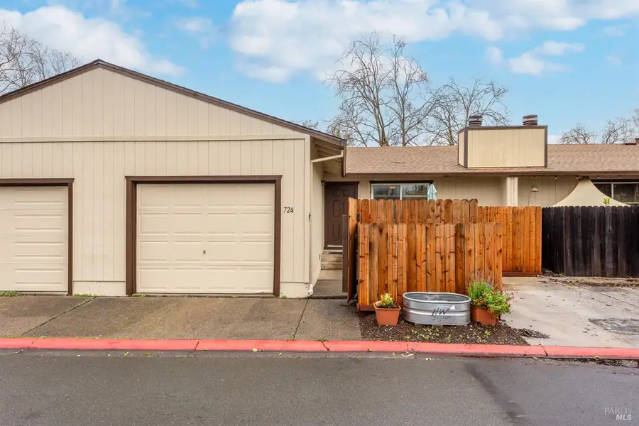 724 Agnew Place, Santa Rosa, CA 95401 - #2