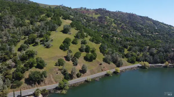 9725 E Highway 20, Clearlake Oaks, CA 95423