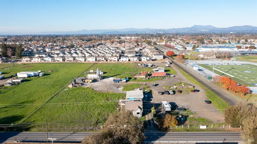 671 Bellevue Avenue, Santa Rosa, CA 95407 - #3