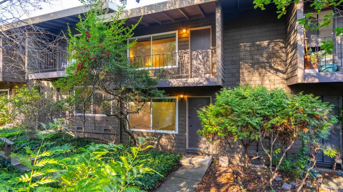 1411 Casa Buena Drive #45, Corte Madera, CA 94925 - Image #1