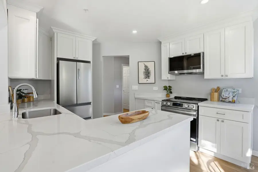 39 Little Creek Lane, Novato, CA 94945 - Image #3