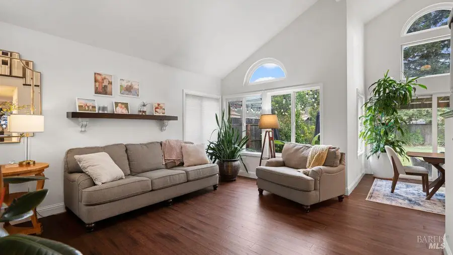 558 Monaco Circle, Cloverdale, CA 95425 - Image #2