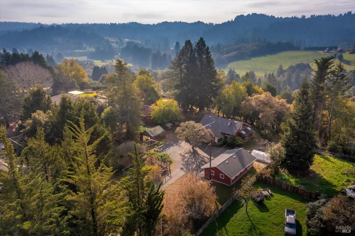 808 Grandview Road, Sebastopol, CA 95472 - Image #1