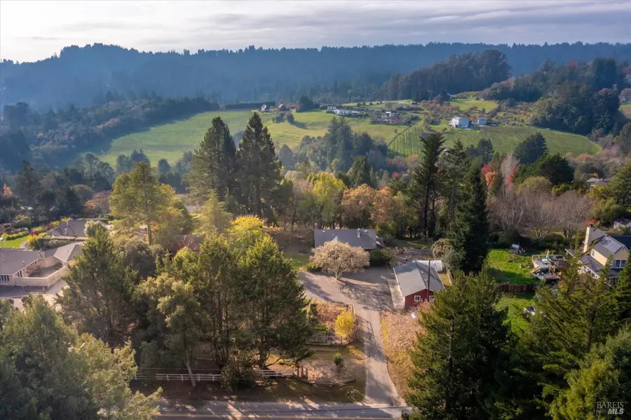 808 Grandview Road, Sebastopol, CA 95472 - Image #2