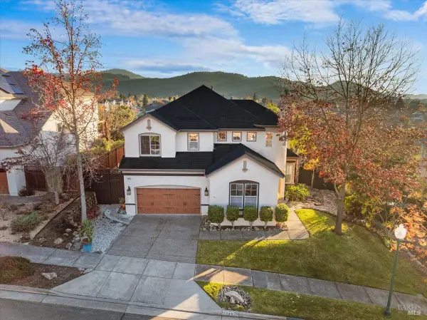 5866 Sailing Hawk Avenue, Santa Rosa, CA 95409