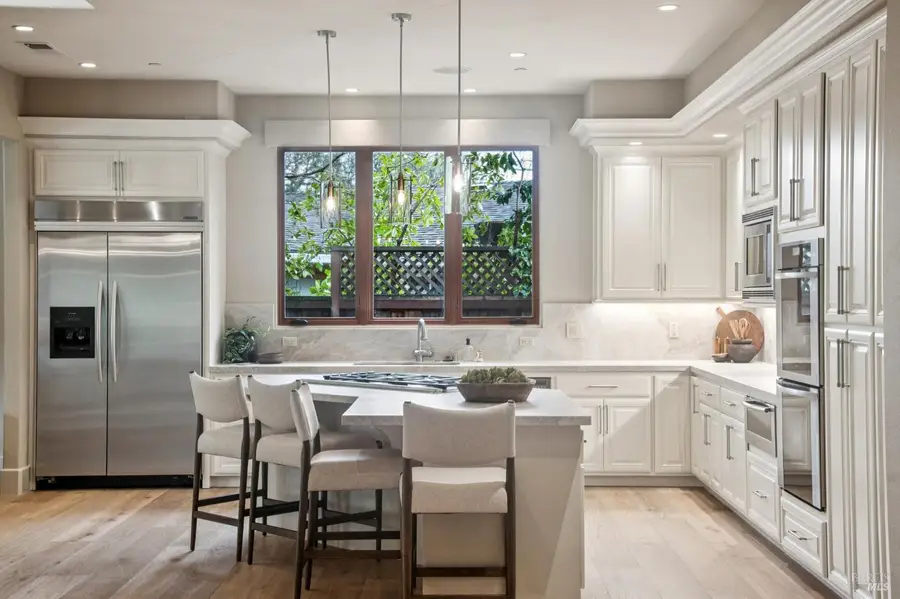 548 Fairway Drive, Novato, CA 94949 - Image #2