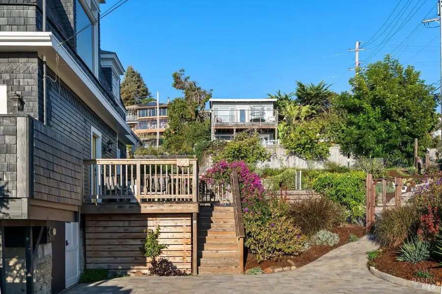 700 Ocean Avenue, Point Richmond, CA 94801 - Image #3