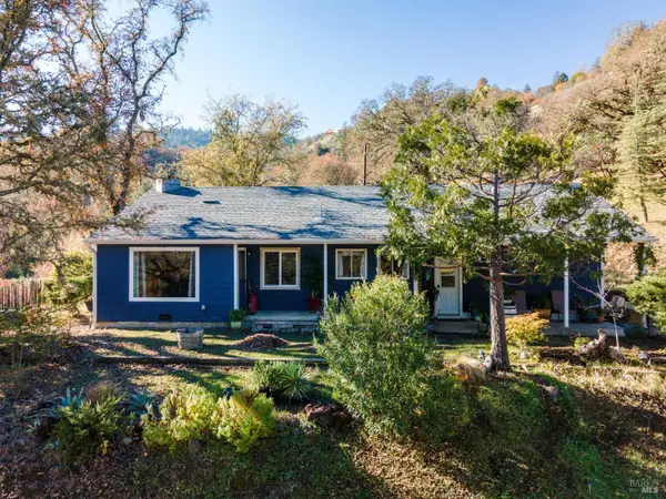 210 Bourbon Lane, Ukiah, CA 95482