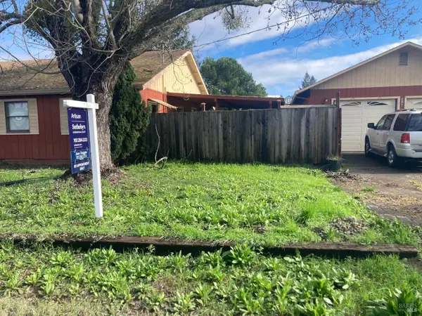 1148 Lance Drive, Santa Rosa, CA 95401