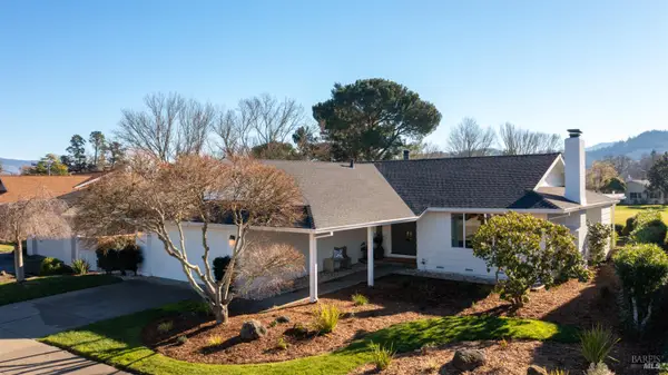 8911 Oakmont Drive, Santa Rosa, CA 95409