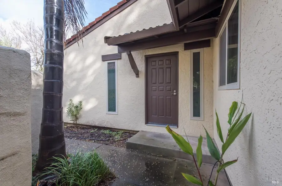 908 Shady Oak Drive, Santa Rosa, CA 95404 - Image #3