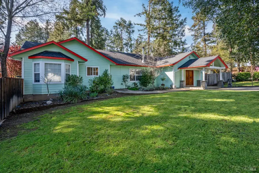 1701 Hickory Court, Ukiah, CA 95482 - Image #3