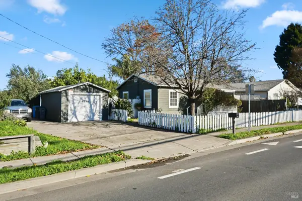 1677 Hearn Avenue, Santa Rosa, CA 95407