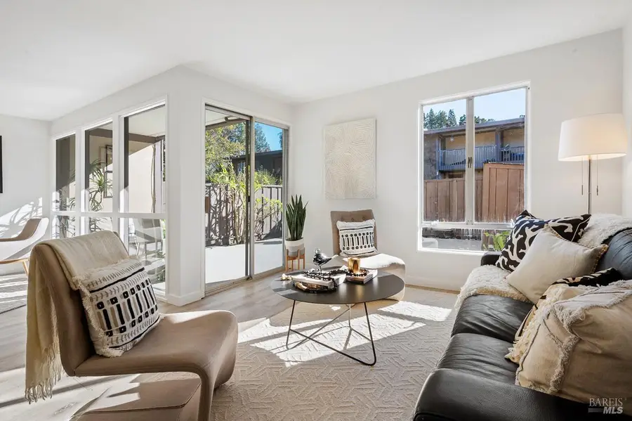 46 Surrey Lane, San Rafael, CA 94903 - Image #2